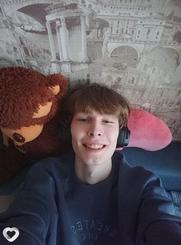 Антон, 20, Минске — анкета №1517327