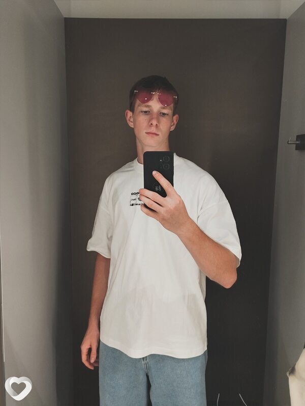 Artem, 20, Варшава — анкета №1520594