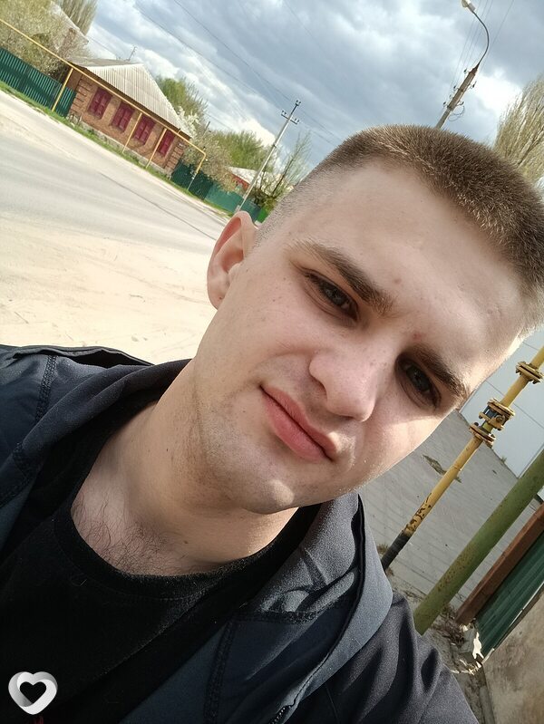 Константин, 22, Миллерове — анкета №1521128