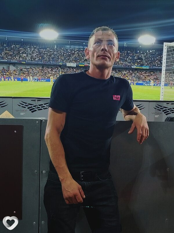 Василий, 33, Прага — анкета №1522088