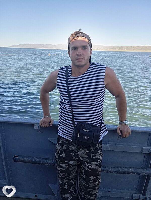 Александр, 27, Риддер — анкета №1523630