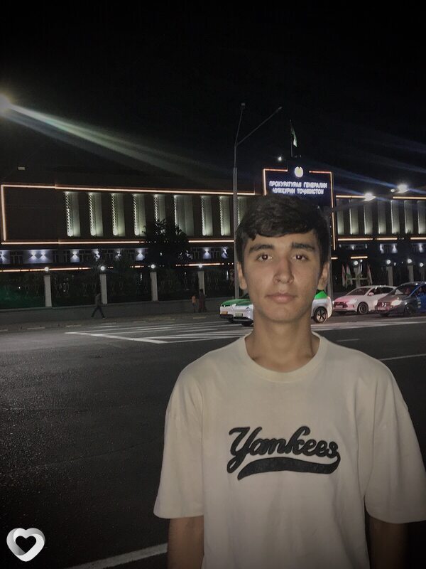 Марко, 20, Братске — анкета №1523813