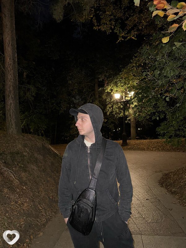Артур, 24, Омске — анкета №1523988