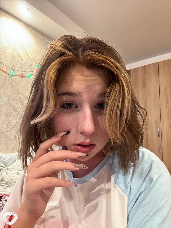 Катя, 19, Санкт-Петербурге — анкета №1524536