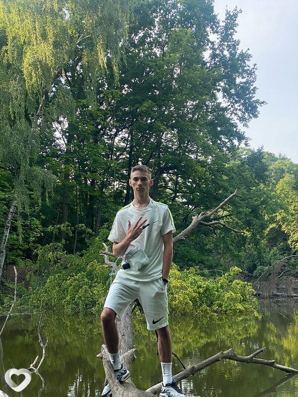 Danil, 21, Киеве — анкета №1525187