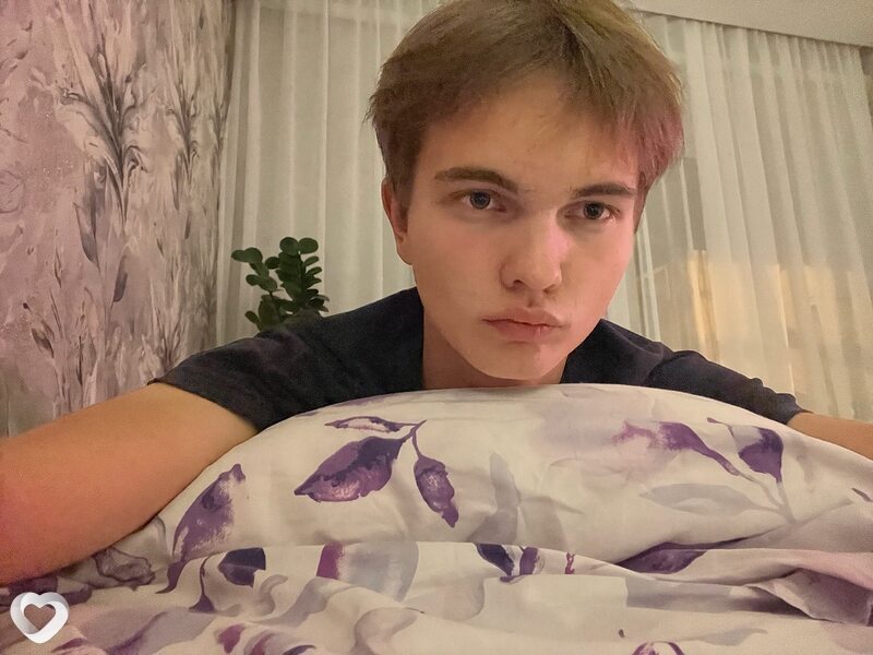 Александр, 19, Москве — анкета №1526390