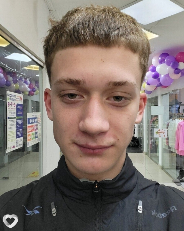 Олег, 22, Москве — анкета №1526573