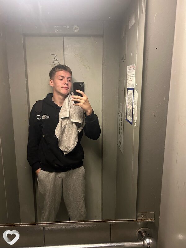 Глеб, 20, Москве — анкета №1527749