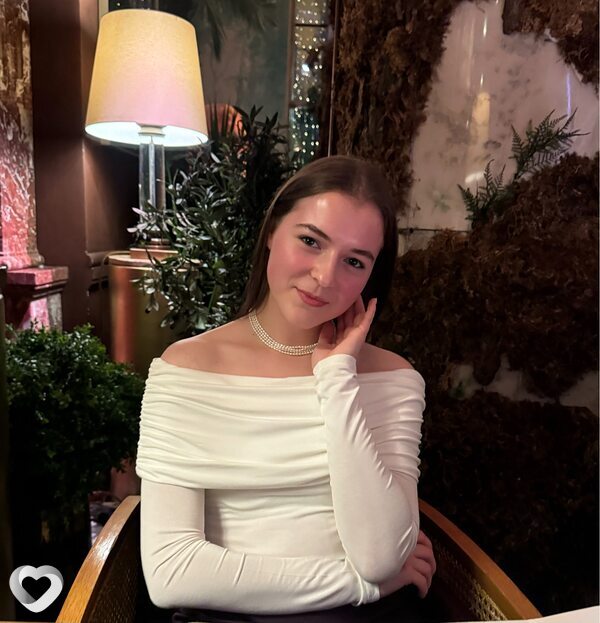 Елизавета, 21, Москве — анкета №1528103