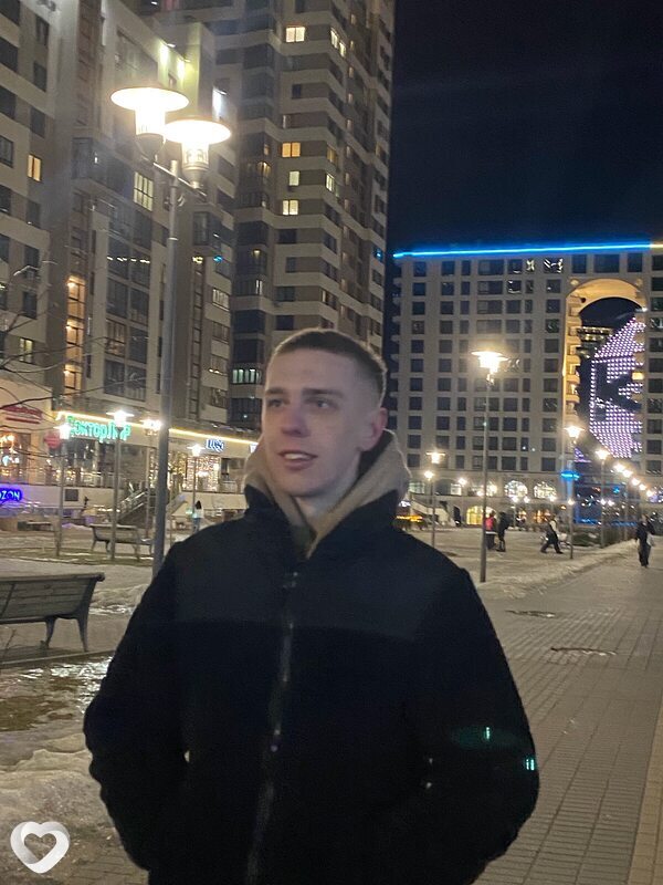 Максим, 22, Минске — анкета №1528335