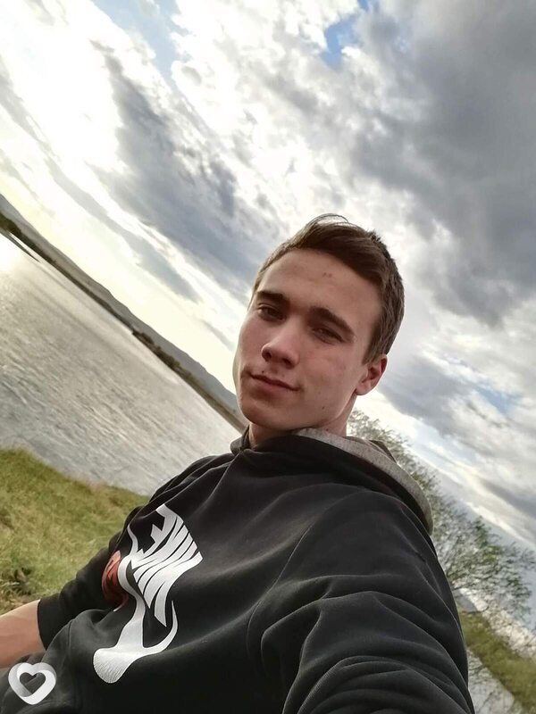 Дима, 20, Москве — анкета №1529375