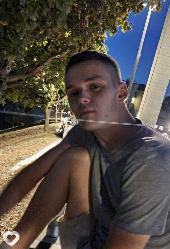 Валерчик, 23, Воронеже — анкета №1531436