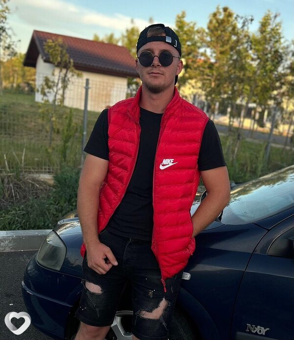Daniel, 24, Titu — анкета №1531164