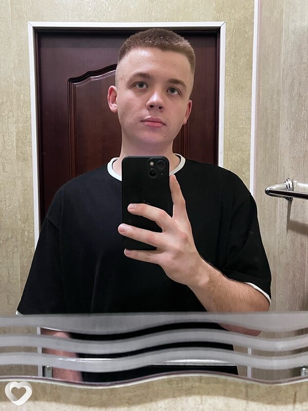 Максим, 23, Ростове-на-Дону — анкета №1532557