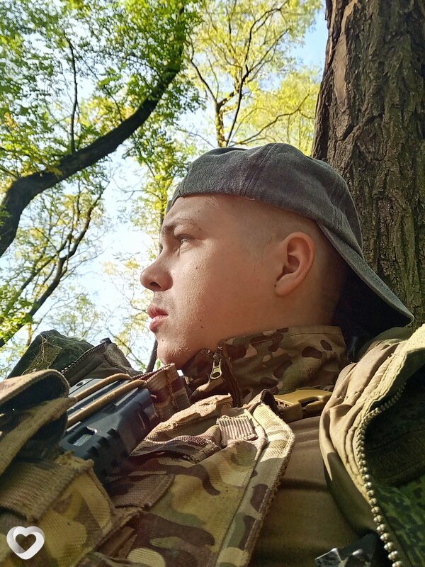 Артем, 20, Брянске — анкета №1532710