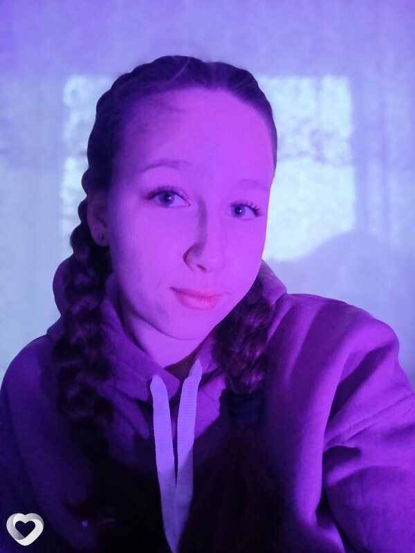 Анютик, 20, Великом Новгороде — анкета №1533273