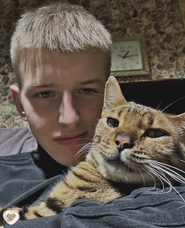 Влад, 21, Слуцке — анкета №1533175