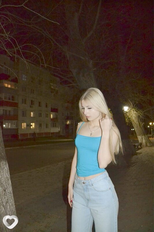 Елизавета, 20, Воронеже — анкета №1533343