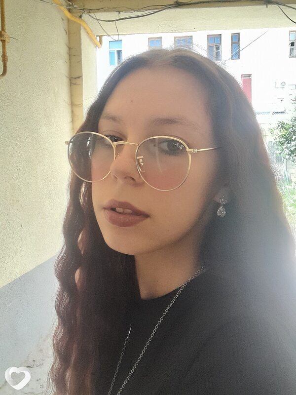 Лиза, 20, Симферополе — анкета №1535709