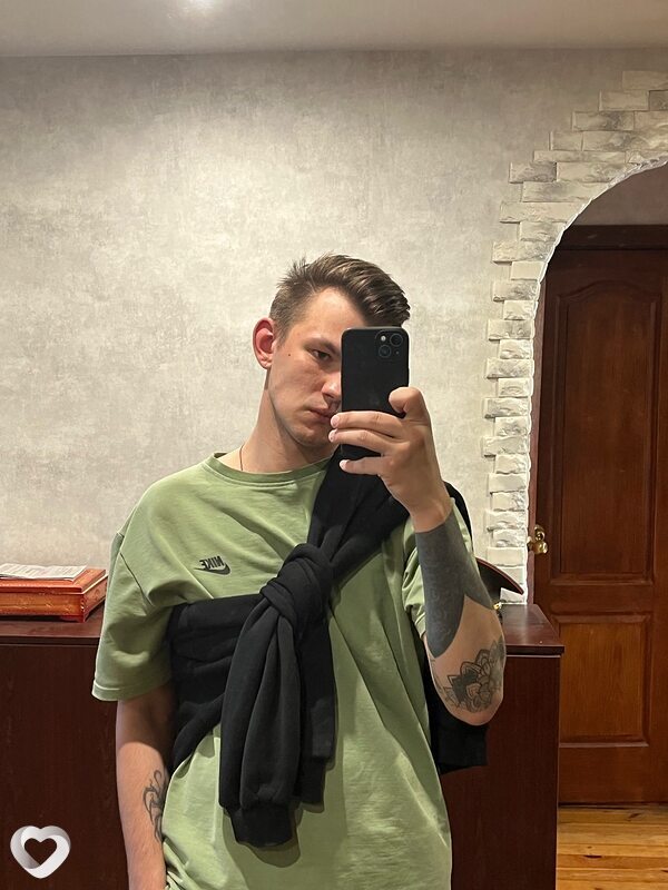 Максим, 26, Гродно — анкета №1536944