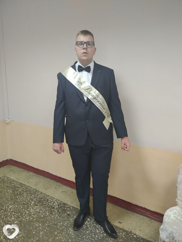 Дмитрий, 20, Кузнецке — анкета №1537916