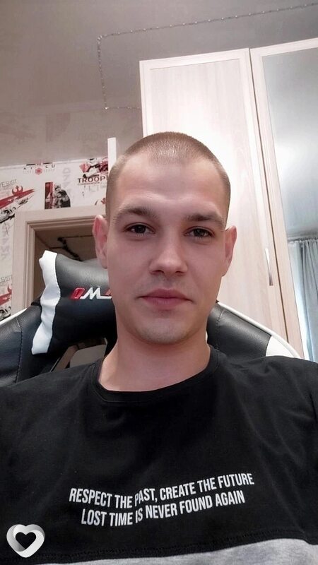 Максим, 27, Уссурийске — анкета №1538382