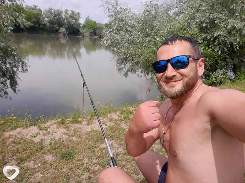 Саша, 40, Крымске — анкета №1538769