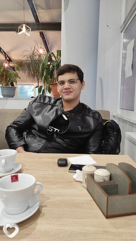 Амир, 25, Москве — анкета №1539966