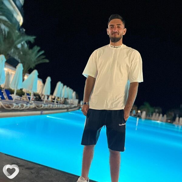 Victor, 22, București — анкета №1539920