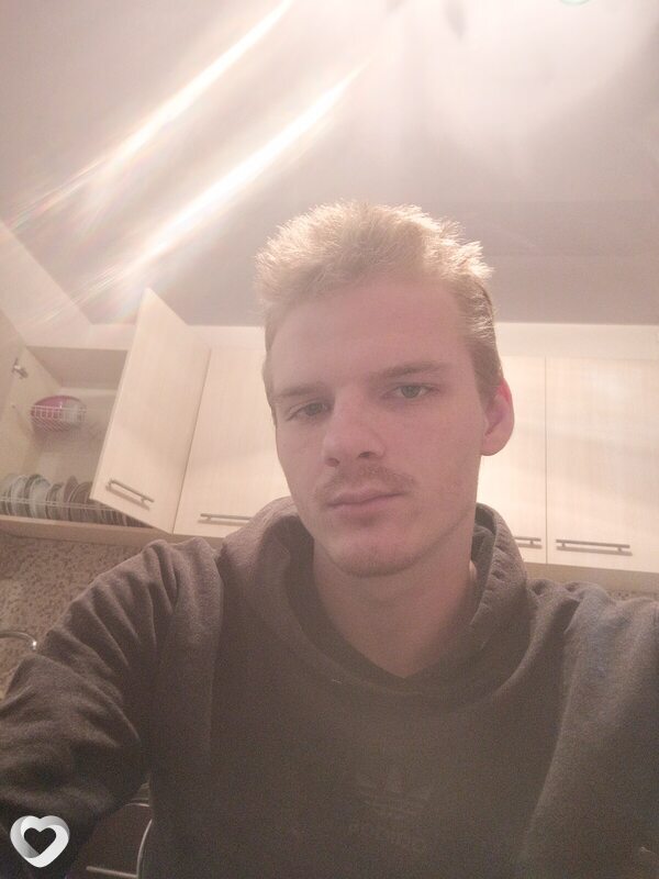Кирилл, 23, Солигорске — анкета №1541356