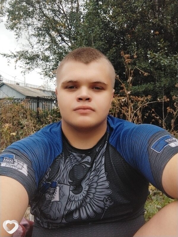 Максим, 22, Архангельске — анкета №1542097