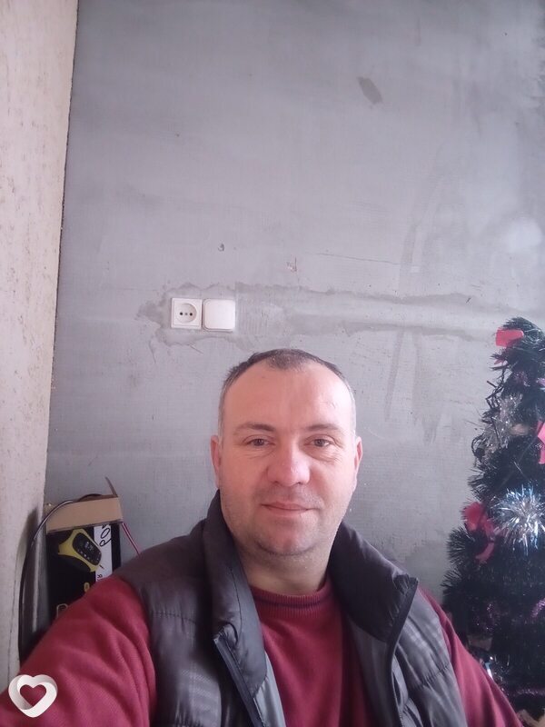 Ivan Ivan, Тячев