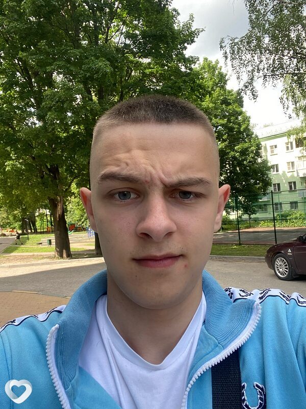 Виталя, 21, Рязани — анкета №1543011