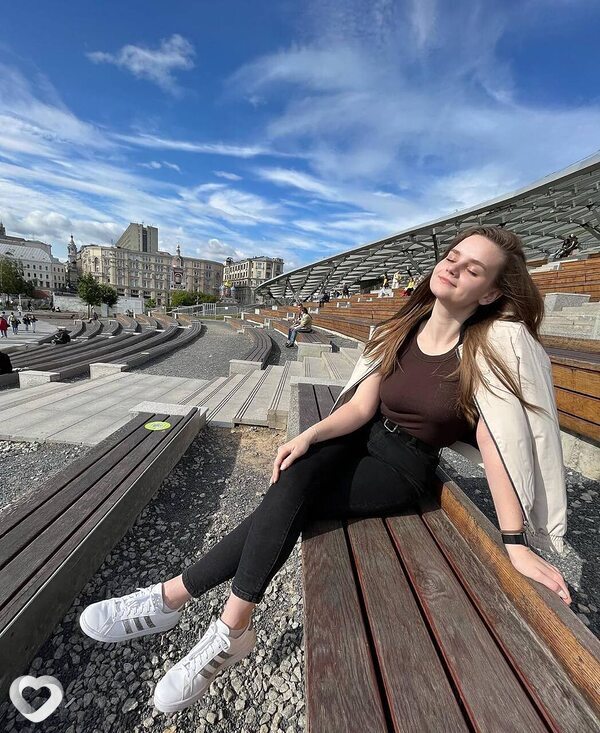 Юля, 26, Москве — анкета №1543942