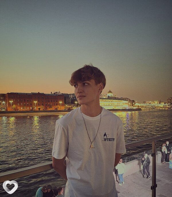 Андрей, 21, Москве — анкета №1543552