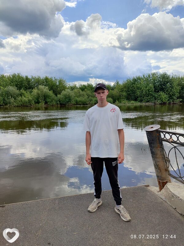 Алексей, 20, Степногорске — анкета №1545905