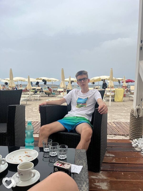 Михаил, 20, Севастополе — анкета №1546621