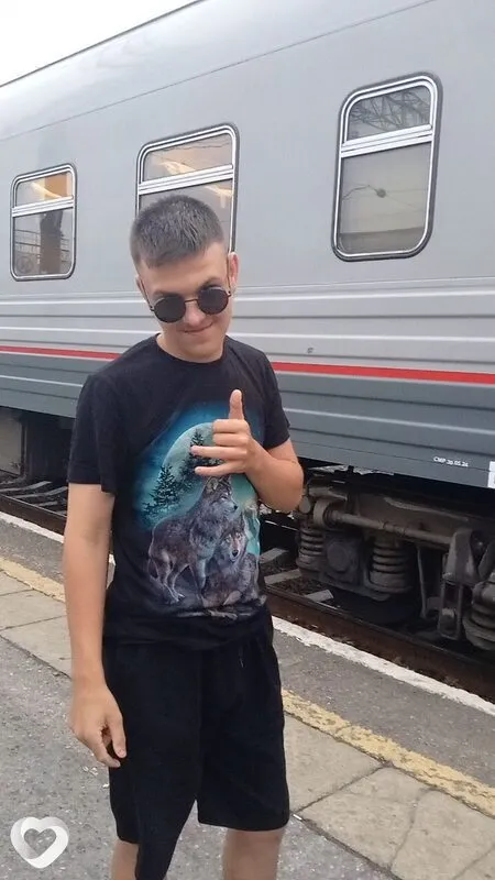 Валерий, 20, Барнауле — анкета №1546761