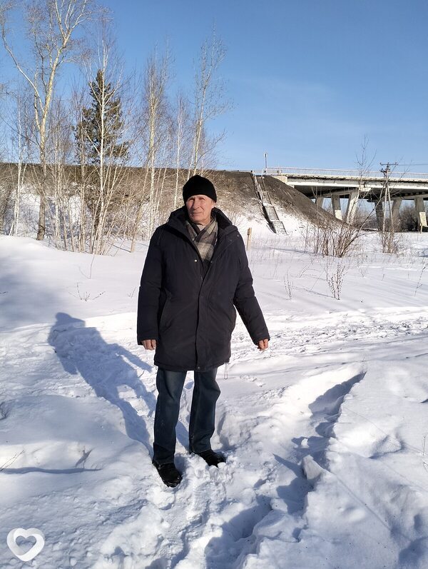 Oleg, 69, Барнауле — анкета №1547003