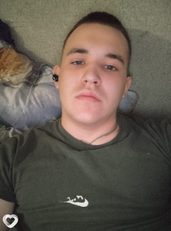 Иван, 21, Красноярске — анкета №1548238