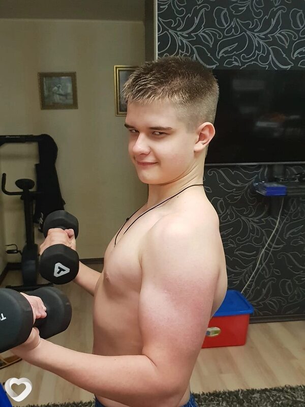 Ян, 20, Калуге — анкета №1548336