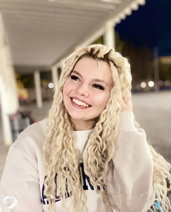 Катя, 21, Москве — анкета №1548650