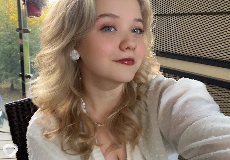 Анна, 20, Москве — анкета №1548870