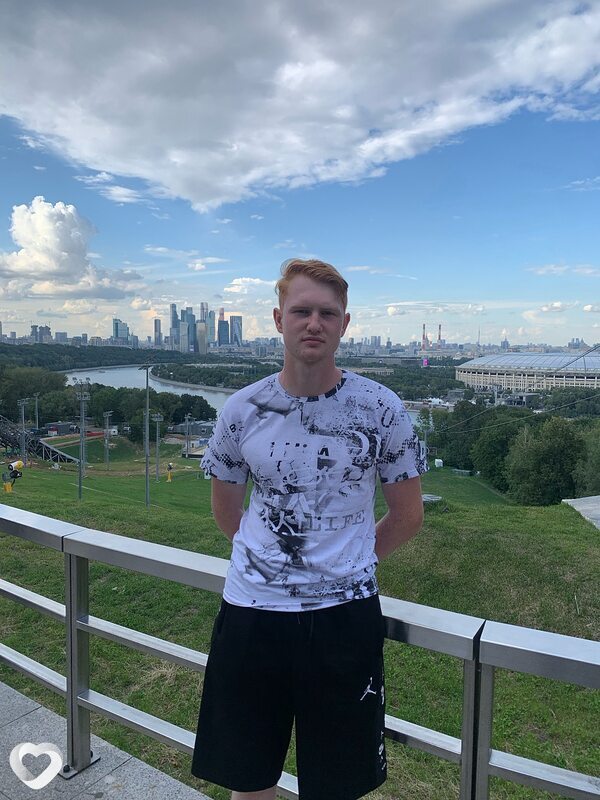 Дима, 21, Москве — анкета №1552191