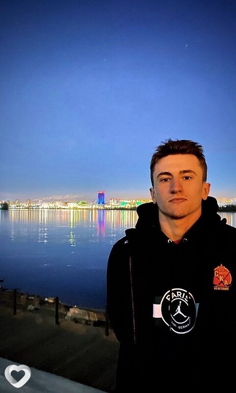 Денис, 22, Москве — анкета №1552557