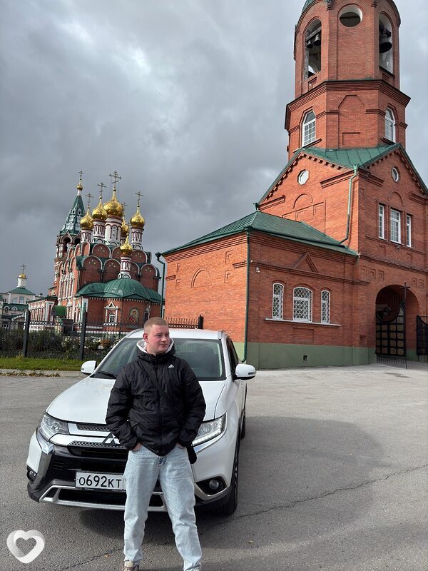 Артем, 19, Москве — анкета №1552880