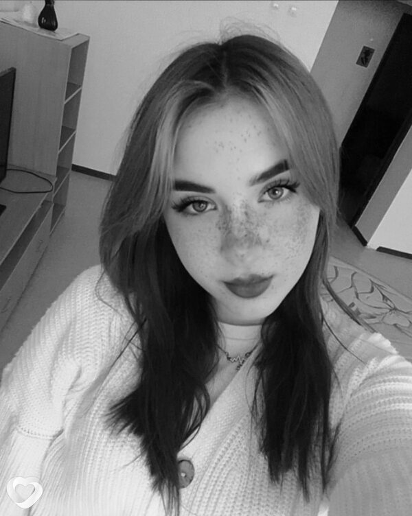 Настенька, 22, Адлер — анкета №1553587