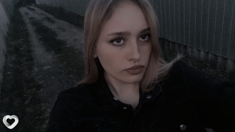 Злата, 21, Саратове — анкета №1553437