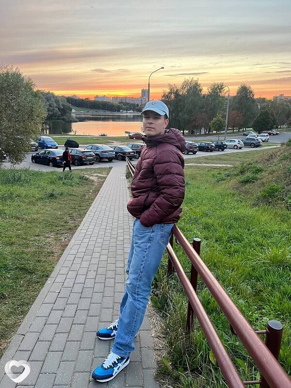 Артур, 20, Минске — анкета №1554212