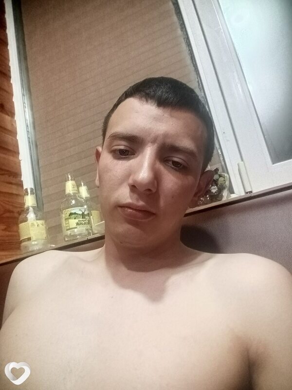 Василий, 20, Армянске — анкета №1555055